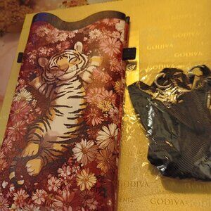 Cross Body Bag baby Tiger Cell Phone Bag NEW!AWESOME! LQQK!